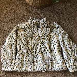 Lulus cheetah print half zip faux fur jacket